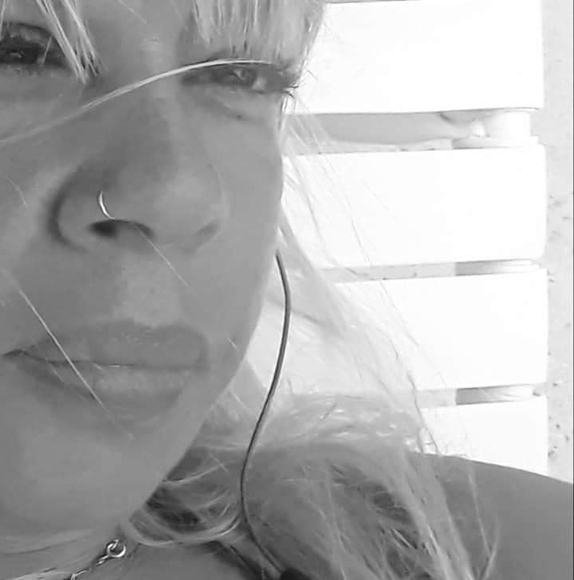 Meet your Posher, Rose - Picture 1 of 1